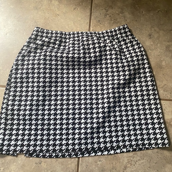 SHEIN Privé Houndstooth Print Waist Skirt - Picture 3 of 4